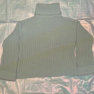 MAGASCHONI MEDIUM MINT COLORED THICK TURTLE NECK SWEATER WITH BELL SLEEVE